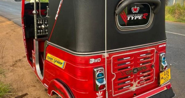 BAJAJ 2014 4 STROKE