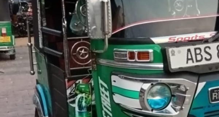 BAJAJ 2018 4 STROKE