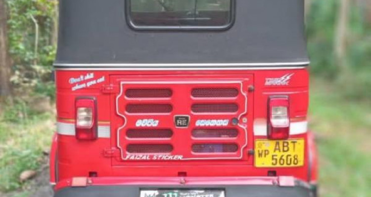 BAJAJ 2019 4 STROKE