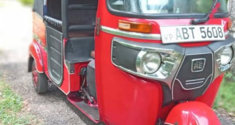 BAJAJ 2019 4 STROKE
