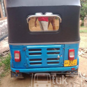 BAJAJ 2009 4 STROKE