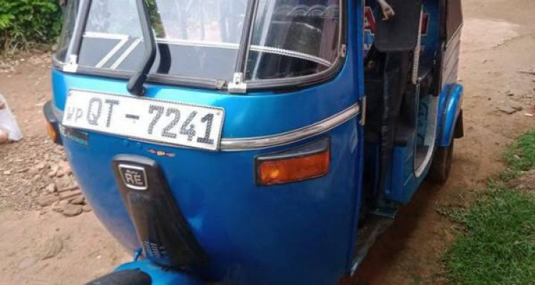 BAJAJ 2009 4 STROKE