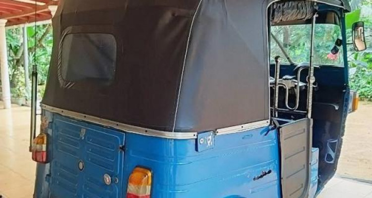 BAJAJ 2013 4 STROKE