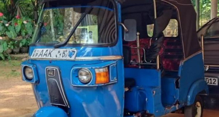 BAJAJ 2013 4 STROKE