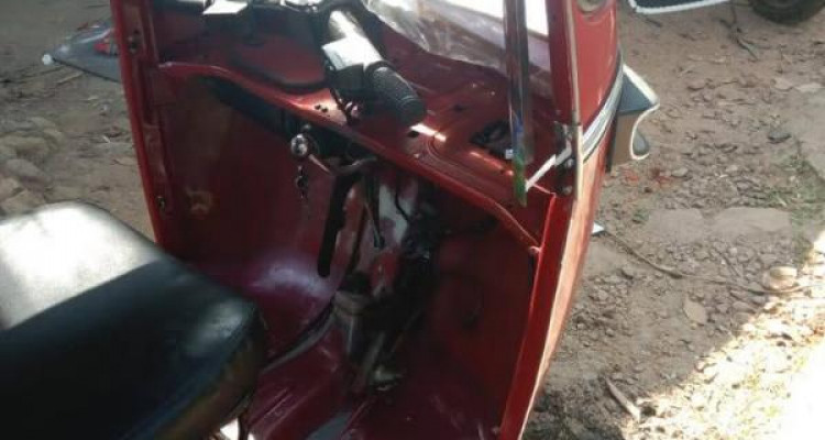 BAJAJ 2009 4 STROKE