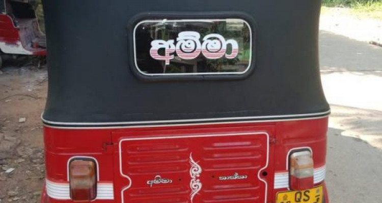 BAJAJ 2009 4 STROKE