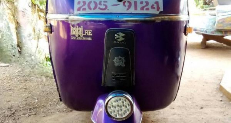 BAJAJ 1998 2 STROKE