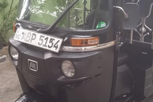 BAJAJ 2017 4 STROKE