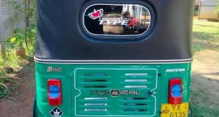 BAJAJ 2012 4 STROKE