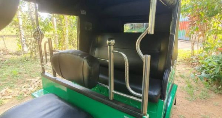 BAJAJ 2014 4 STROKE