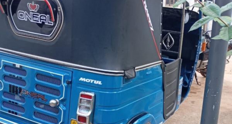 BAJAJ 2013 4 STROKE