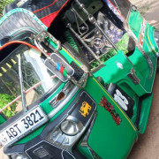 BAJAJ 2019 4 STROKE