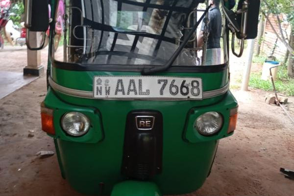 BAJAJ 2013 4 STROKE