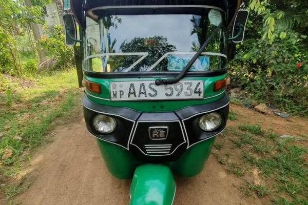 BAJAJ 2014 4 STROKE