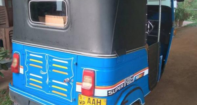 BAJAJ 2013 4 STROKE