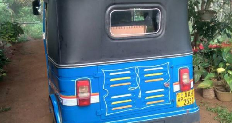 BAJAJ 2013 4 STROKE