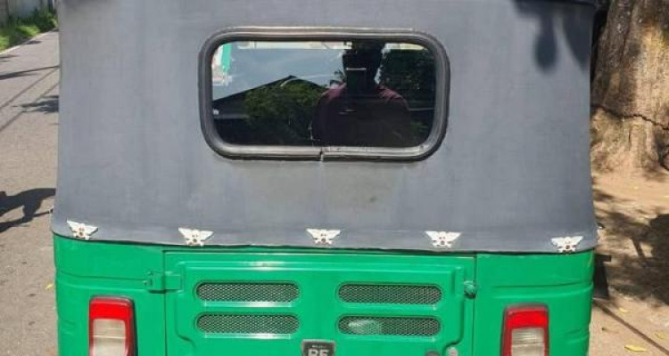 BAJAJ 2017 4 STROKE