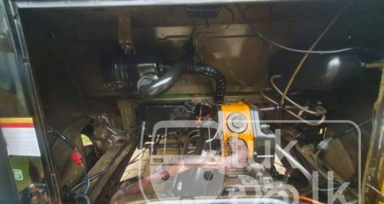 BAJAJ 2011 4 STROKE