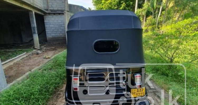 BAJAJ 2014 4 STROKE