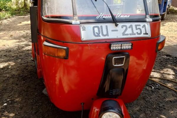 BAJAJ 2009 4 STROKE