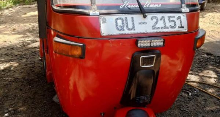 BAJAJ 2009 4 STROKE