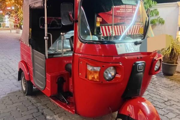 BAJAJ 2013 4 STROKE