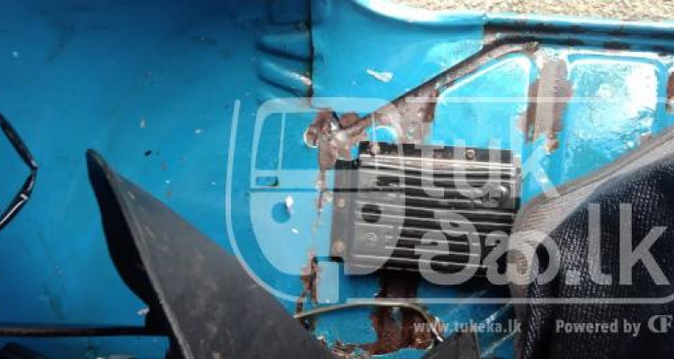 BAJAJ 2009 4 STROKE