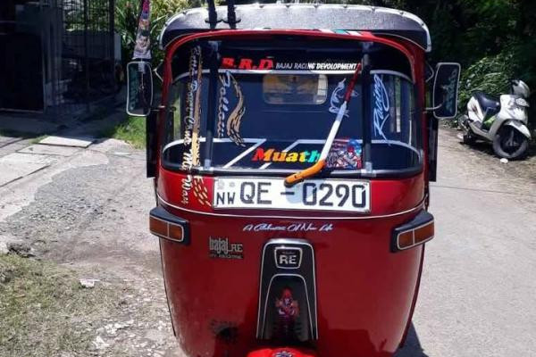 BAJAJ 2006 2 STROKE