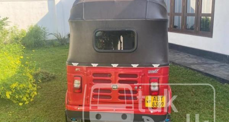 BAJAJ 2019 4 STROKE