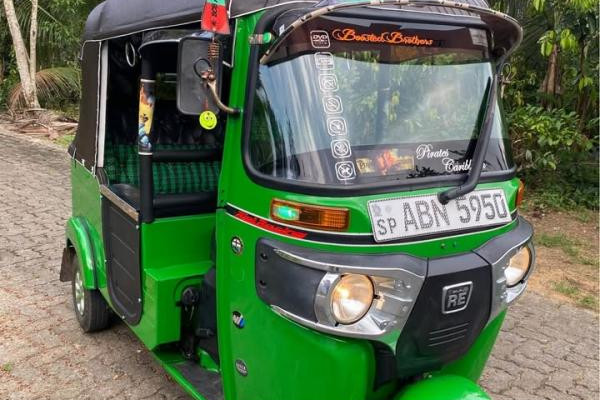 BAJAJ 2016 4 STROKE