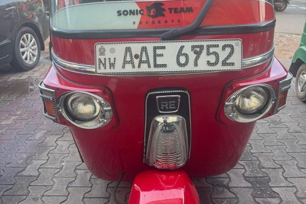 BAJAJ 2012 4 STROKE