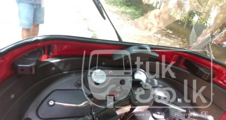 BAJAJ 2019 4 STROKE
