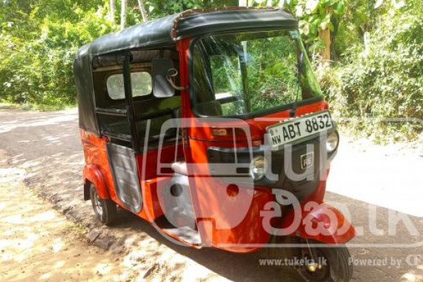 BAJAJ 2019 4 STROKE
