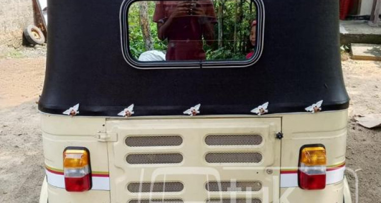 BAJAJ 2003 2 STROKE