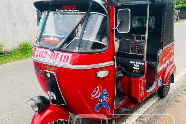 BAJAJ 1999 2 STROKE