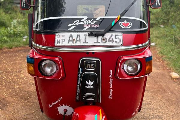 BAJAJ 2013 4 STROKE