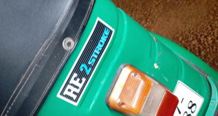 BAJAJ 2000 2 STROKE