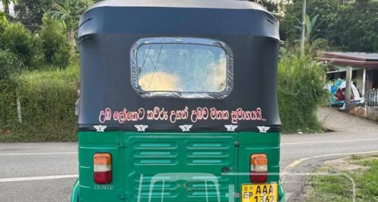 BAJAJ 2013 4 STROKE