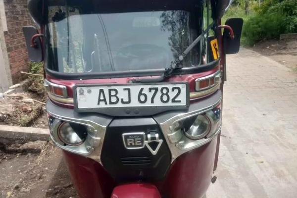 BAJAJ 2016 4 STROKE