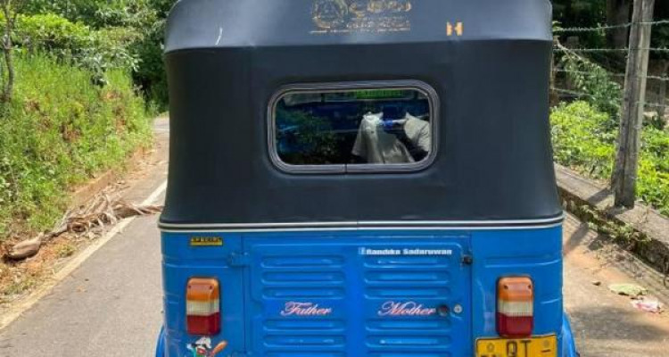 BAJAJ 2009 4 STROKE