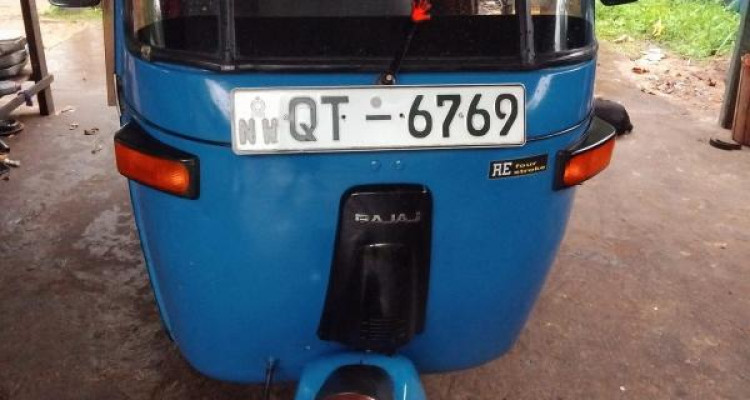 BAJAJ 2009 4 STROKE