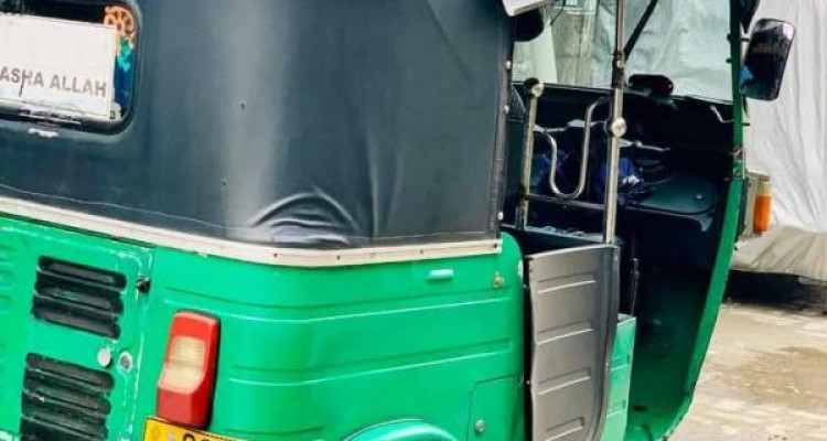 BAJAJ 2009 4 STROKE