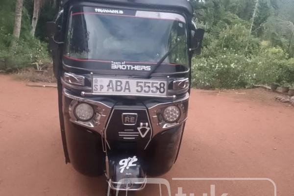 BAJAJ 2015 4 STROKE