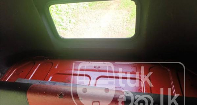 BAJAJ 2009 4 STROKE