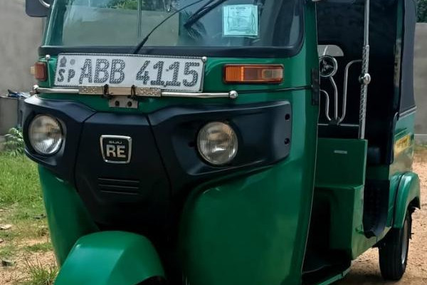 BAJAJ 2015 4 STROKE