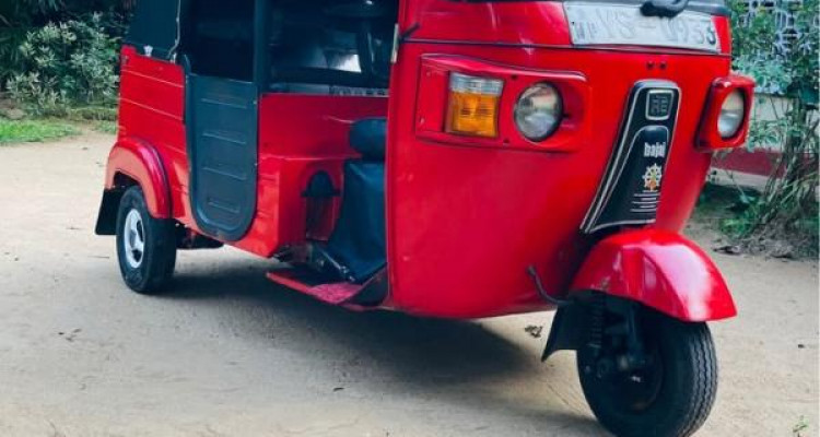 BAJAJ 2015 4 STROKE