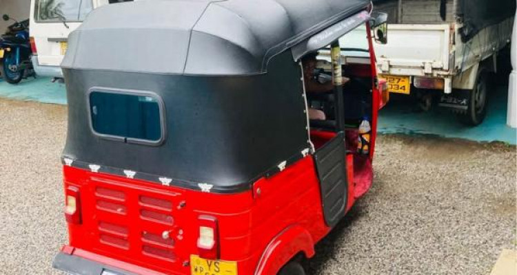 BAJAJ 2015 4 STROKE