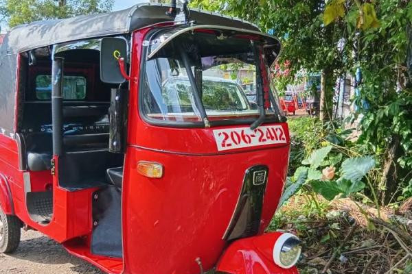BAJAJ 2009 4 STROKE