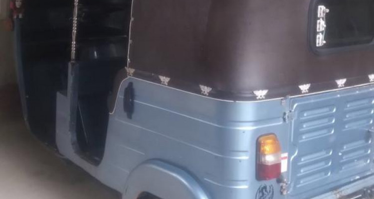 BAJAJ 1999 2 STROKE