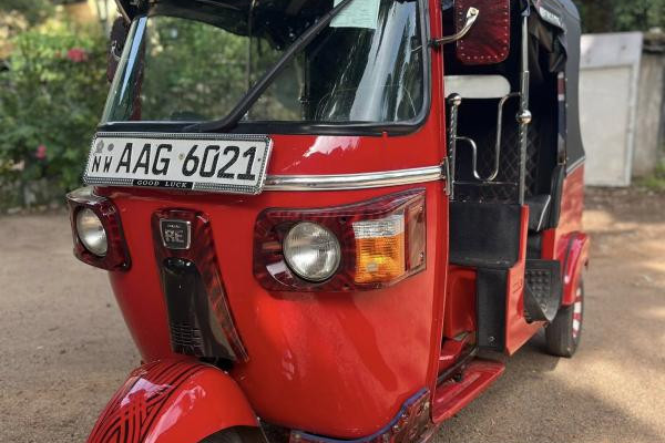 BAJAJ 2013 4 STROKE
